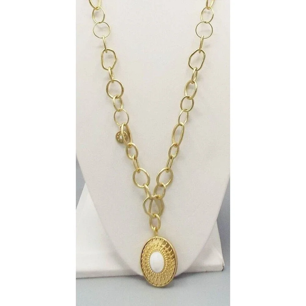Chico's Nyssa Reversible Faux Carnelian White Jade Carbochan Chain 35